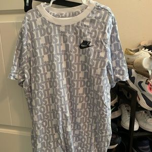 Boys Nike T-shirt